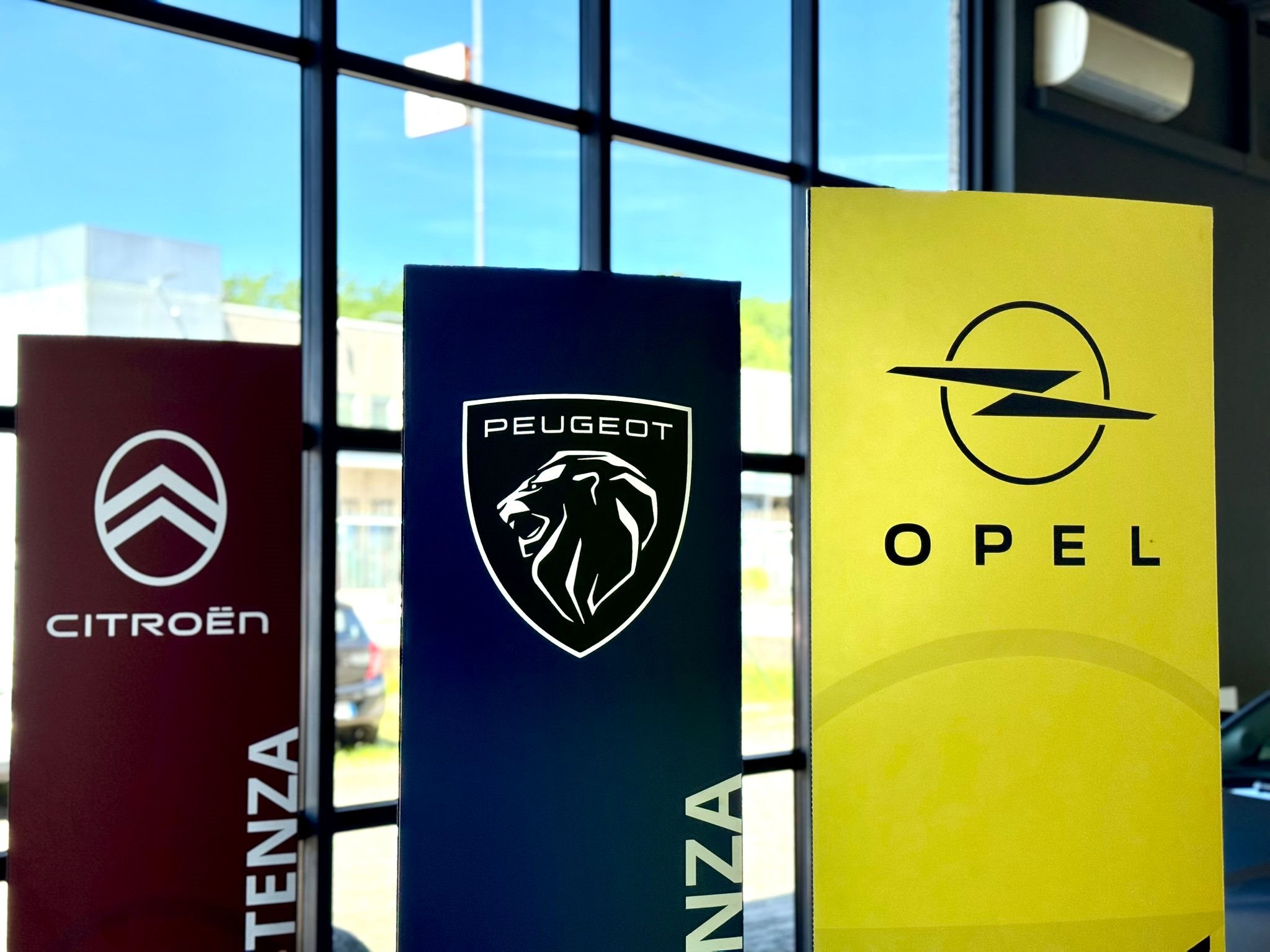 CRIPPA SRL è riparatore autorizzato Opel, Citroen e Peugeot
